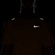 Nike T-Shirt Running Rise 365 Vivid Sulfur Reflective Argento Uomo