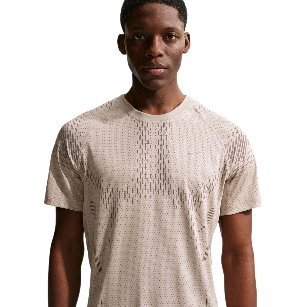 Nike T-Shirt Running Stride Cream Mink Brown Argento Uomo